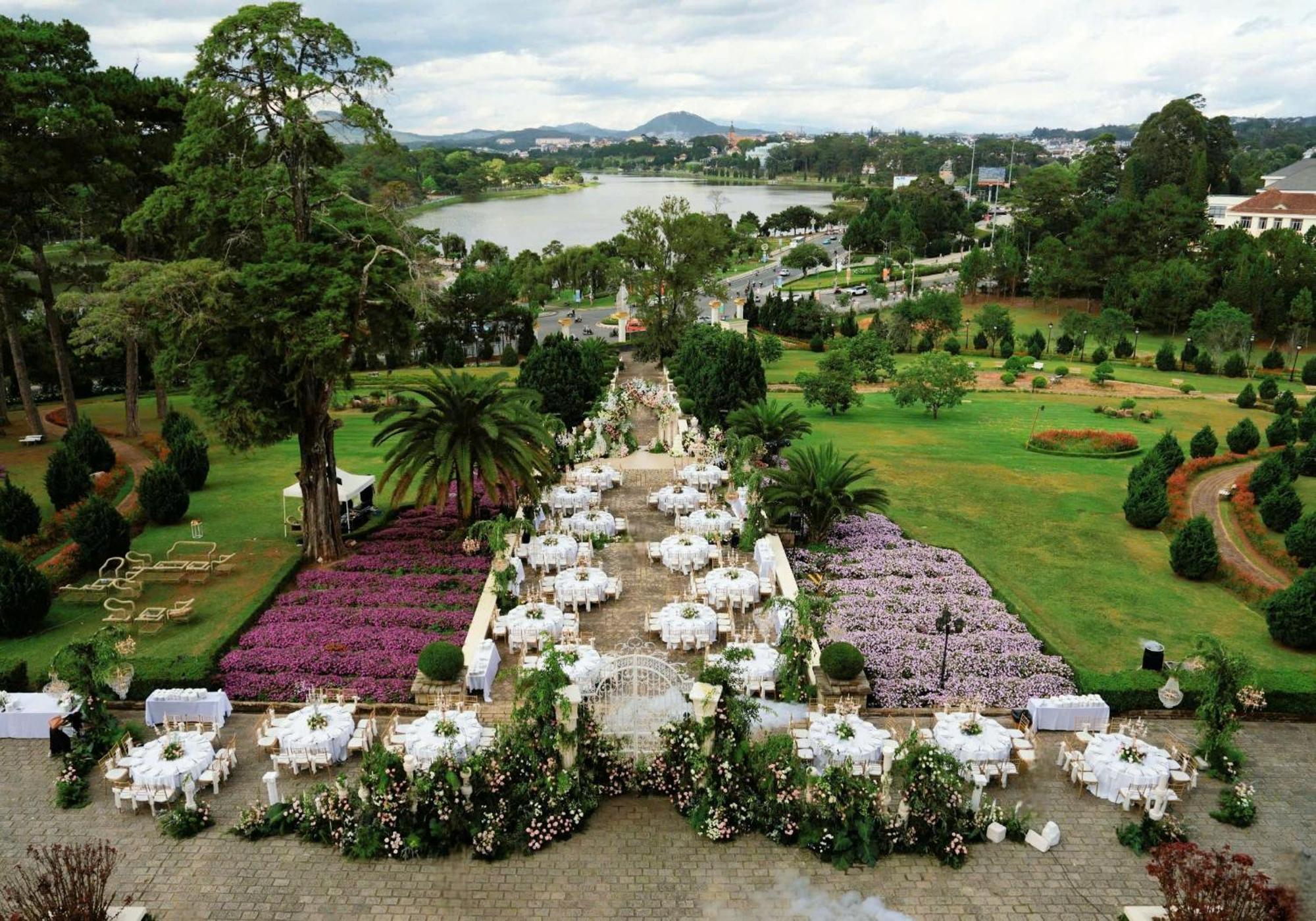 Dalat Palace Heritage Hotel Exterior foto