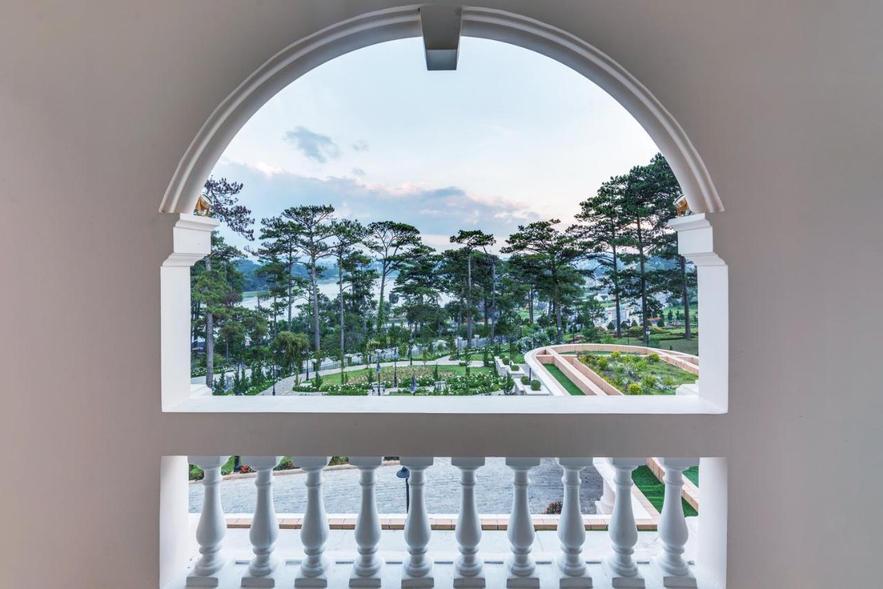 Dalat Palace Heritage Hotel Exterior foto